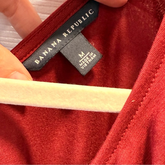 Banana Republic Red Ruffle Top - Picture 3 of 3